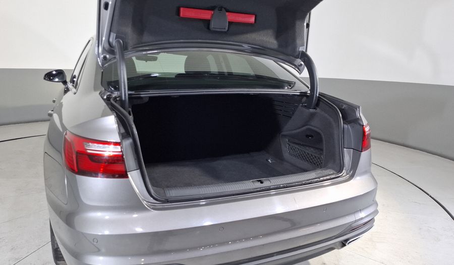 Audi A4 2.0 MHEV 40 TFSI DYNAMIC DCT Sedan 2021