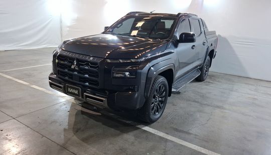 Mitsubishi • L200