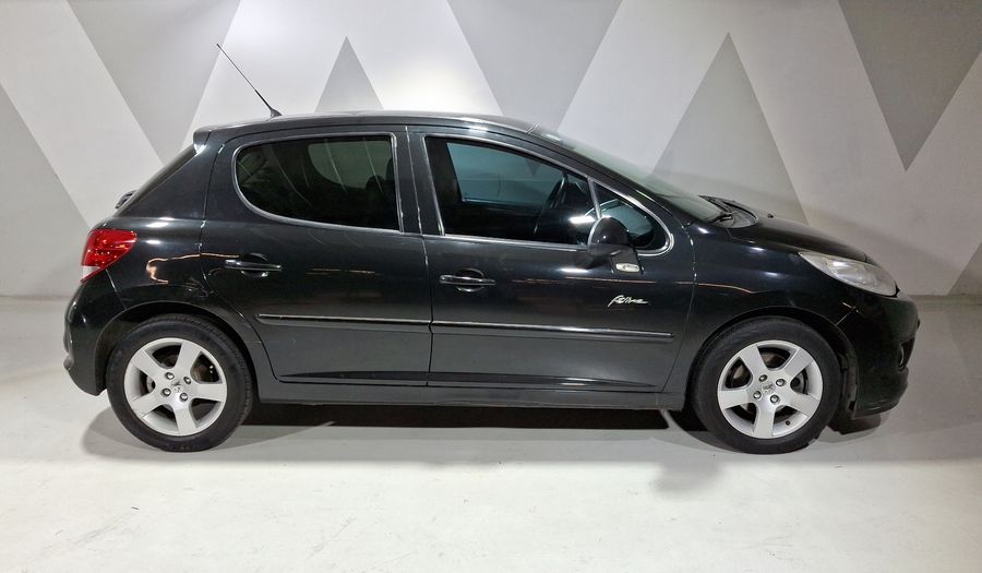 Peugeot 207 1.6 FÉLINE 5P MT Hatchback 2013
