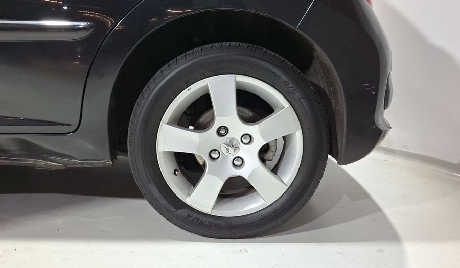 Peugeot 207 1.6 FÉLINE 5P MT Hatchback 2013