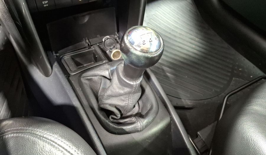 Peugeot 207 1.6 FÉLINE 5P MT Hatchback 2013