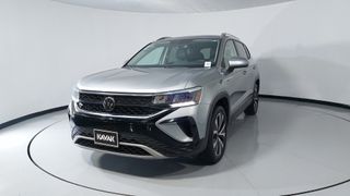 Volkswagen • Taos