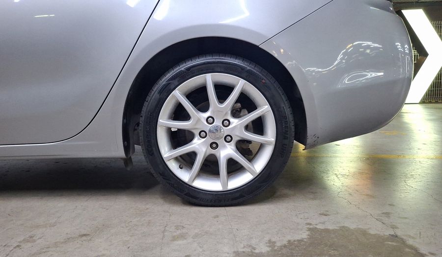 Dodge Dart 2.4 SXT MT Sedan 2015