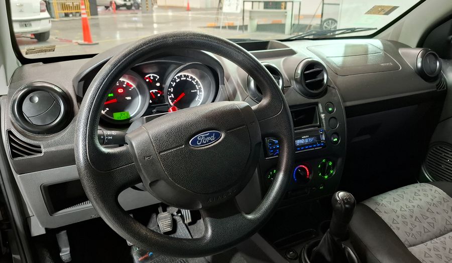 Ford Fiesta 1.6 AMBIENTE PLUS Sedan 2011