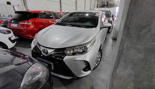Toyota • Yaris