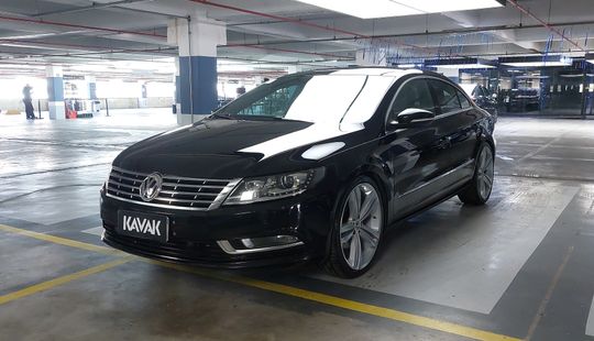 Volkswagen • Passat
