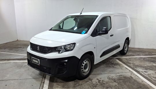 Peugeot • Partner