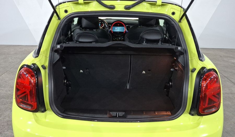 Mini Cooper S 2.0 COOPER CLASSIC Hatchback 2024