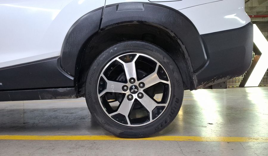 Mitsubishi Xpander 1.5 LIMITED AUTO Minivan 2023