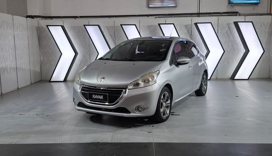 Peugeot • 208