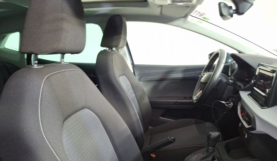 Seat Ibiza 1.6 STYLE AUTO Hatchback 2024
