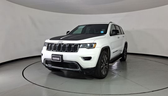 Jeep • Grand Cherokee