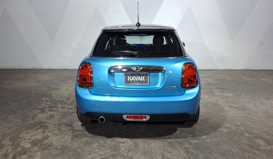 Mini Cooper 1.5 COOPER CHILI Hatchback 2016