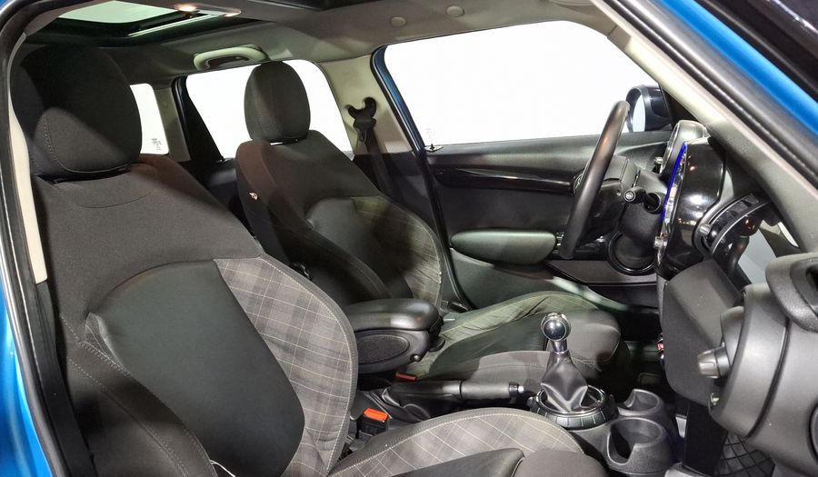 Mini Cooper 1.5 COOPER CHILI Hatchback 2016
