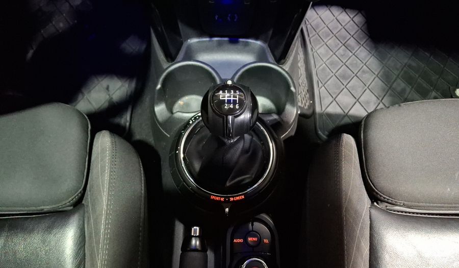 Mini Cooper 1.5 COOPER CHILI Hatchback 2016