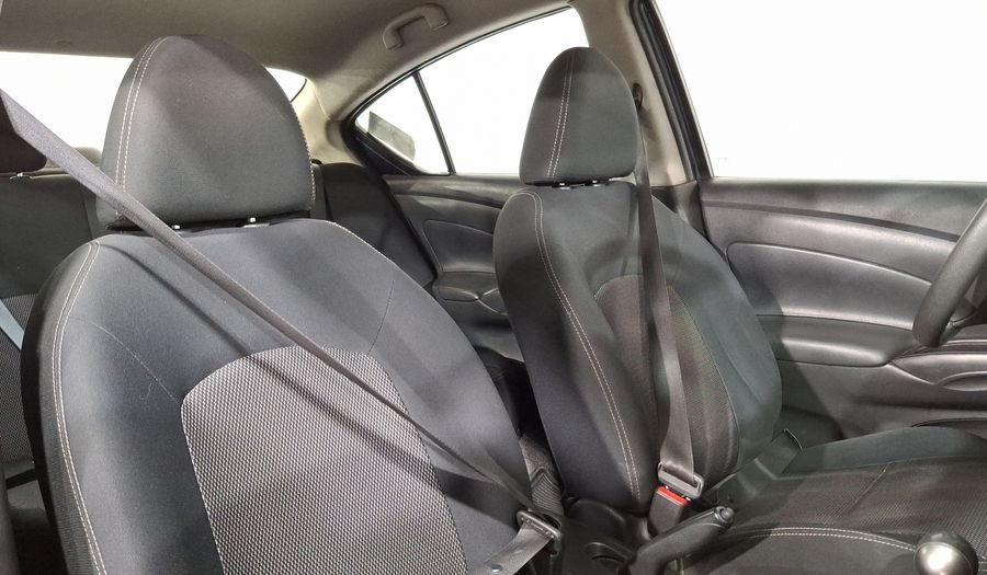 Nissan Versa 1.6 SENSE TA AC Sedan 2016