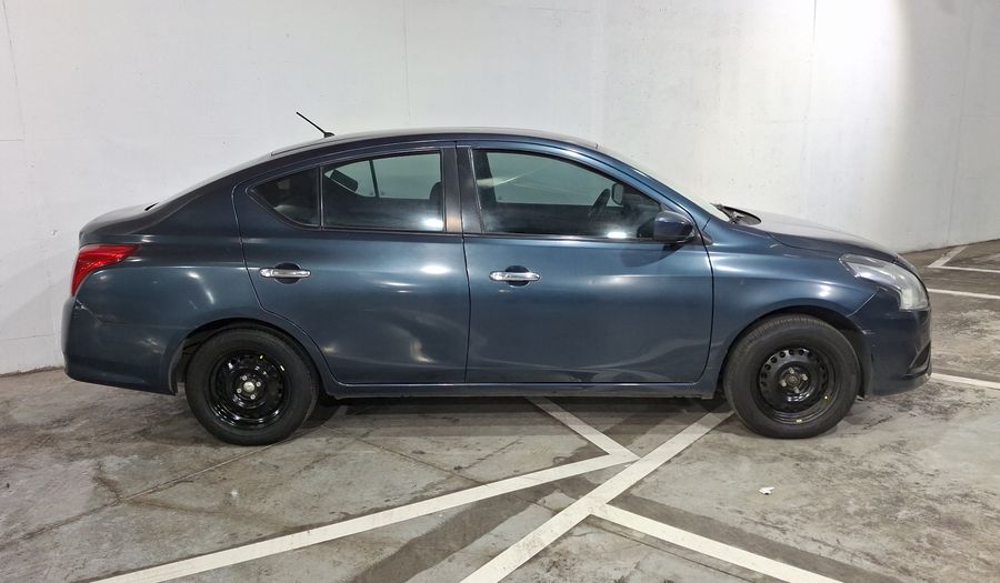 Nissan Versa 1.6 SENSE TA AC Sedan 2016