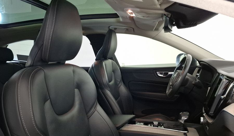 Volvo Xc60 2.0 T6 INSCRIPTION AUTO AWD Suv 2021