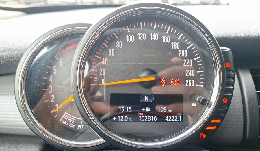 Mini Cooper 1.5 CLASSIC F56 MT Hatchback 2015