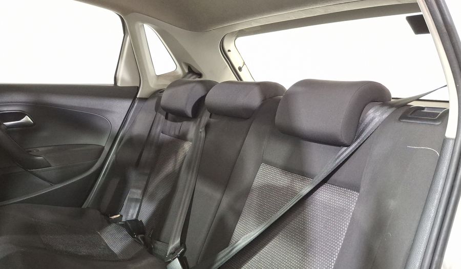Volkswagen Polo 1.6 MT Hatchback 2017