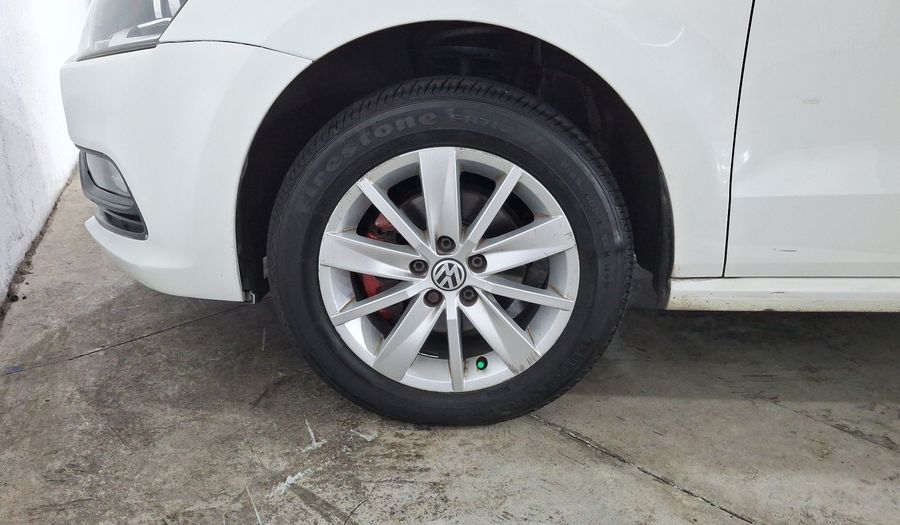 Volkswagen Polo 1.6 MT Hatchback 2017