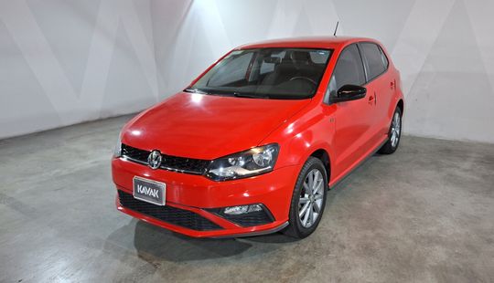 Volkswagen • Polo
