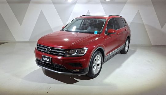 Volkswagen • Tiguan