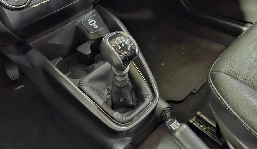 Fiat Cronos 1.8 PRECISION PACK STYLE Sedan 2021