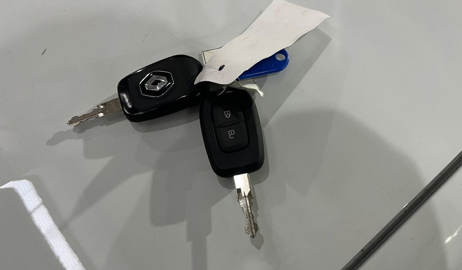 Renault Sandero 1.6 LIFE Hatchback 2025