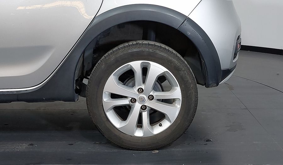Renault Sandero 1.6 STEPWAY DYNAMIQUE Hatchback 2018