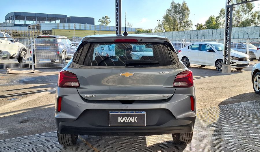 Chevrolet Onix 1.0 TURBO LTZ AUTO Hatchback 2022