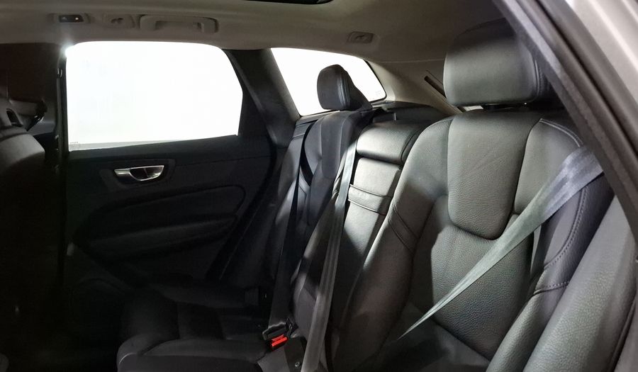 Volvo Xc60 2.0 MOMENTUM T5 AUTO AWD Suv 2019