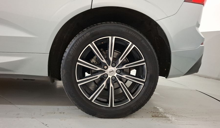 Volvo Xc60 2.0 MOMENTUM T5 AUTO AWD Suv 2019