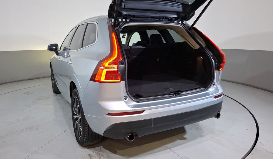 Volvo Xc60 2.0 MOMENTUM T5 AUTO AWD Suv 2019