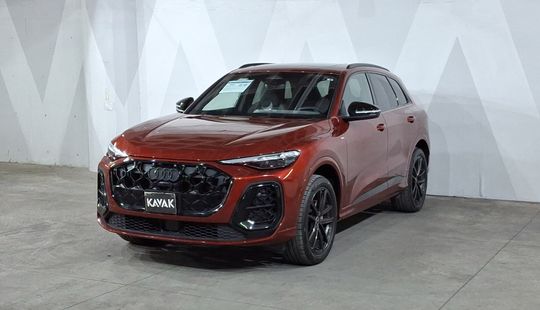 Audi • Q5