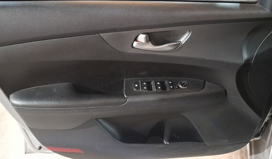 Kia Forte 2.0 L Sedan 2020