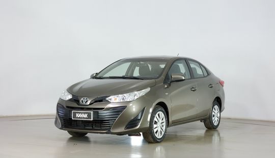 Toyota • Yaris