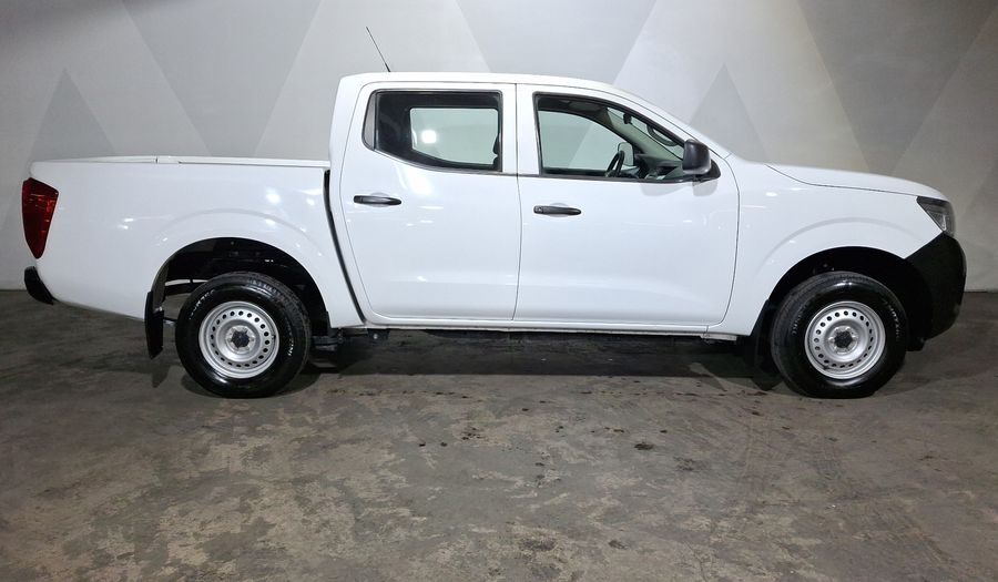 Nissan Np300 2.5 DOBLE CABINA SE AC PAQ SEG Pickup 2020
