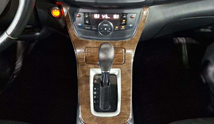 Nissan Sentra 1.8 EXCLUSIVE NAVI CVT Sedan 2016