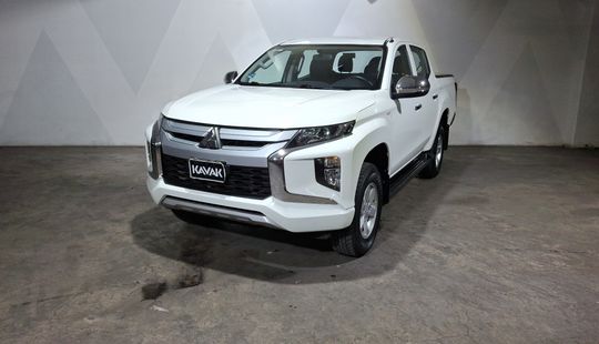 Mitsubishi • L200