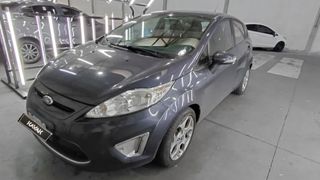 Ford Fiesta Kinetic Design 1.6 16V TITANIUM