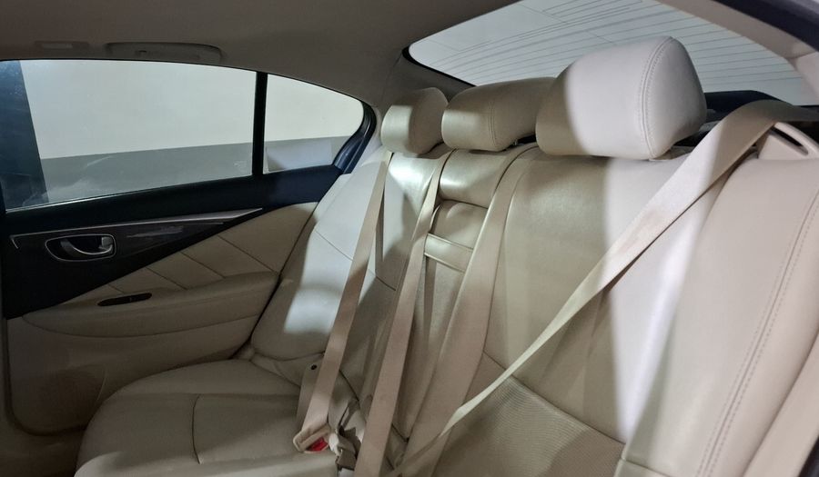 Infiniti Q50 3.7 SEDUCTION AUTO Sedan 2018