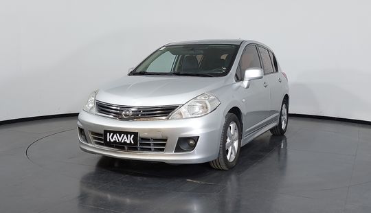 Nissan • Tiida
