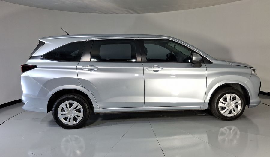 Toyota Avanza 1.5 LE Minivan 2023