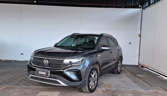 Volkswagen • Taos