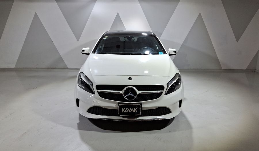 Mercedes Benz Clase A 1.6 200 STYLE DCT Hatchback 2018