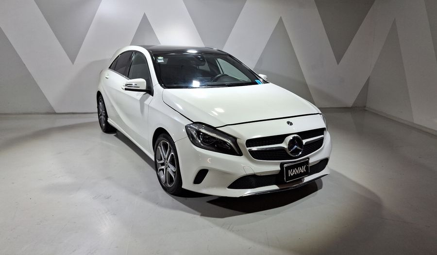 Mercedes Benz Clase A 1.6 200 STYLE DCT Hatchback 2018