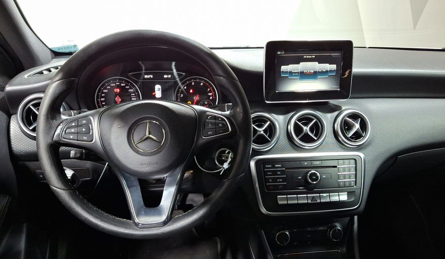 Mercedes Benz Clase A 1.6 200 STYLE DCT Hatchback 2018