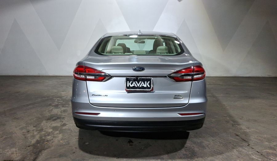 Ford Fusion 2.0 SEL HYBRIDO AT Sedan 2020