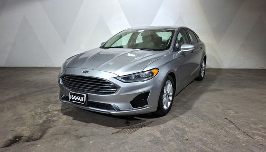 Ford • Fusion